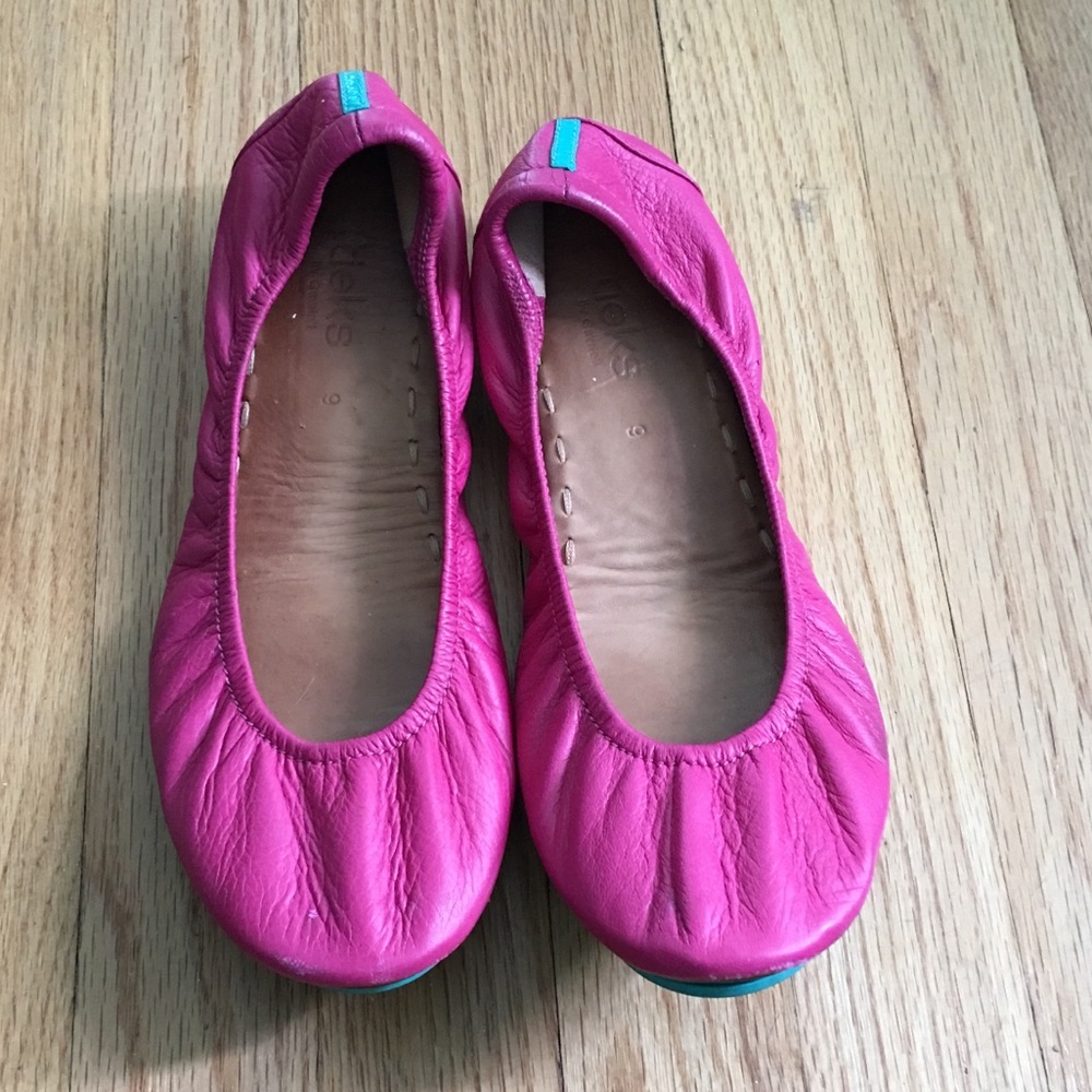 Fuchsia Tieks size 9